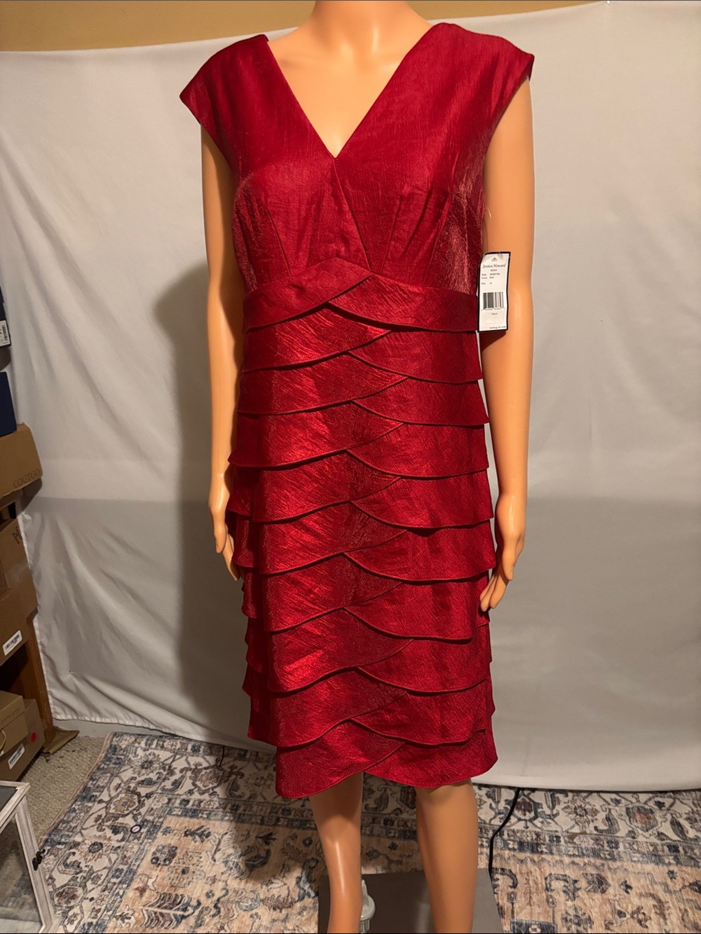 Jessica Howard Crimson Tiered V-Neck Midi Dress